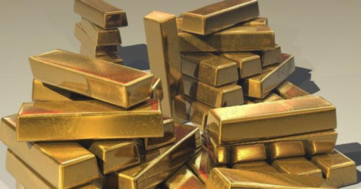 Customs officials seize gold from domestic flier